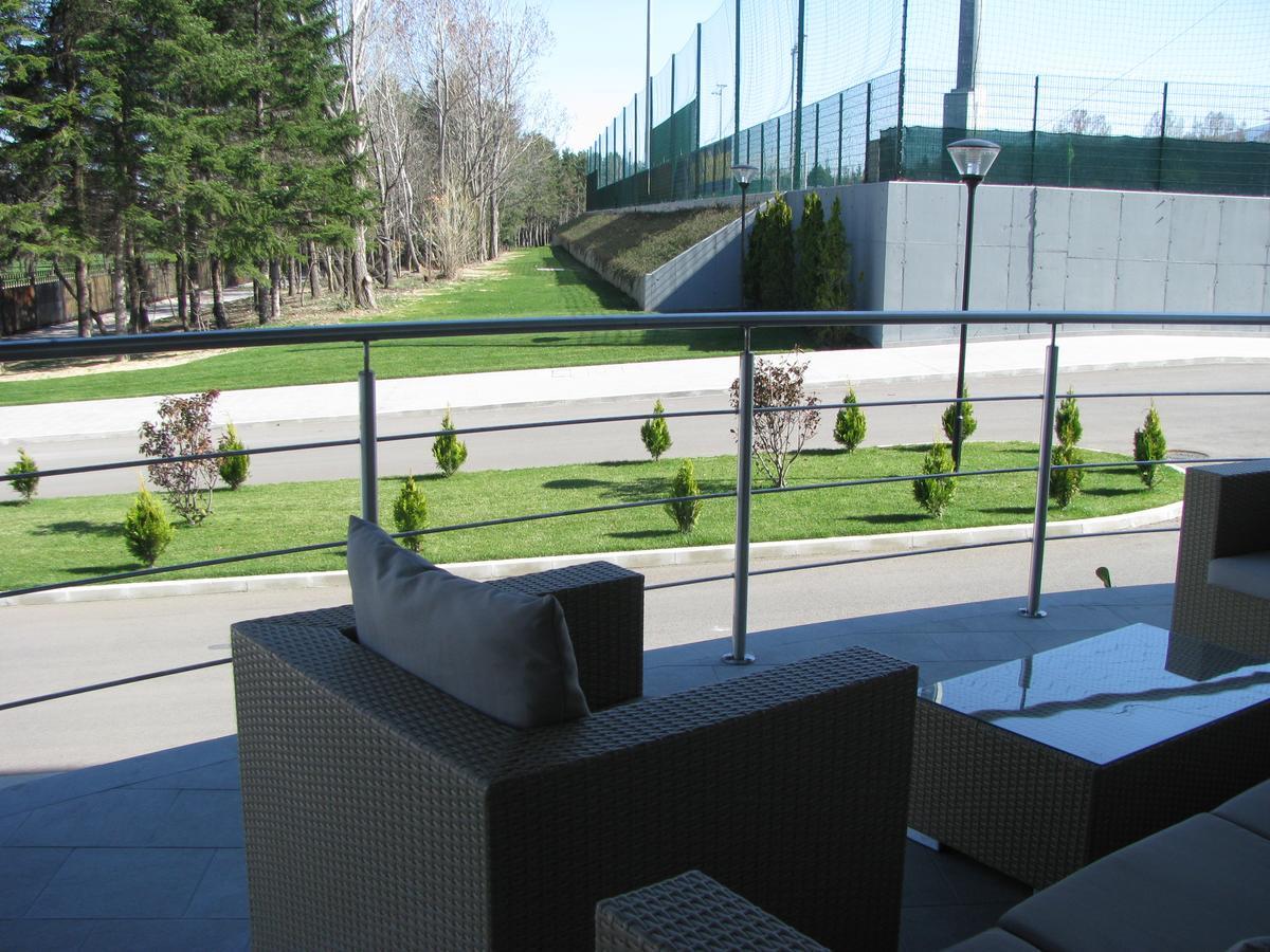 Bon Bon Park Hotel & Spa Boyana Sofia Exteriör bild